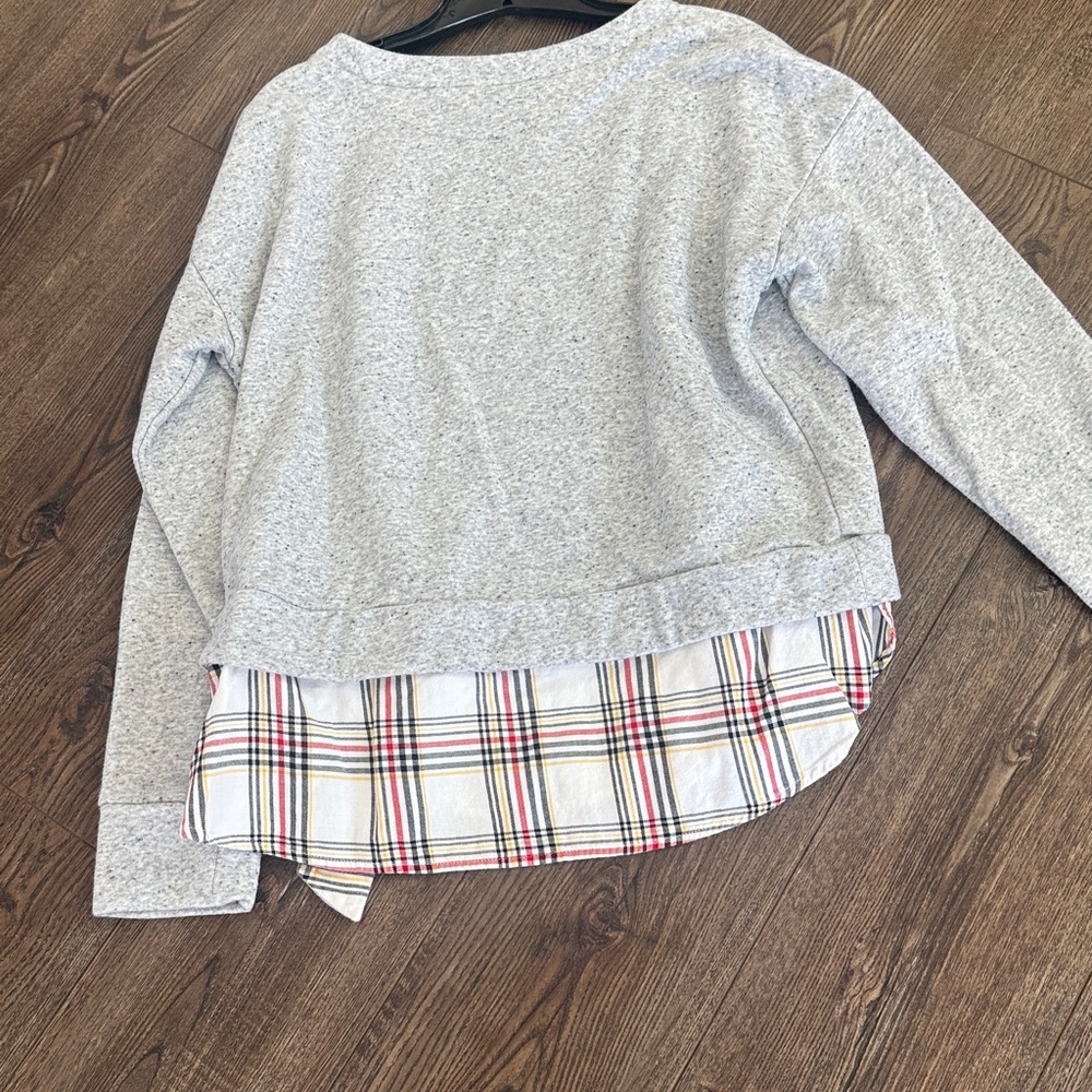 Izod layered long sleeve too with plaid Large - Picture 4 of 7